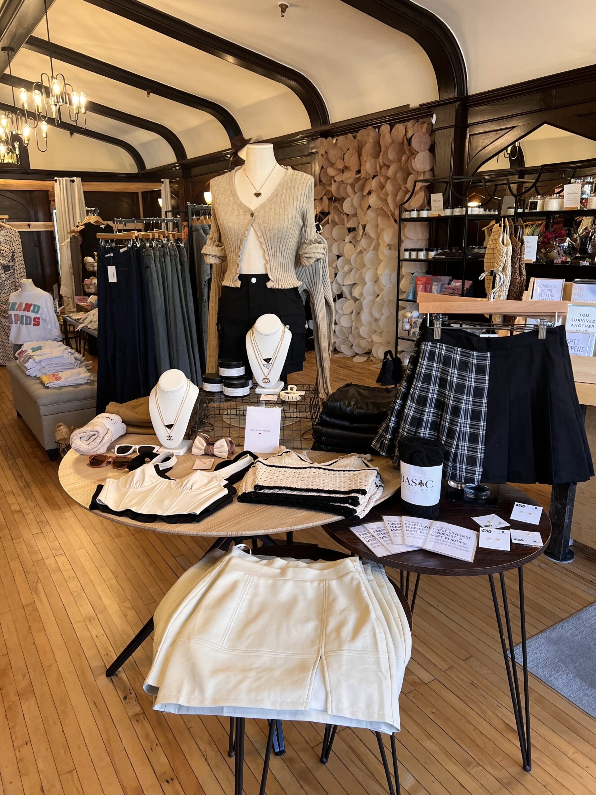 fashion accessories retail Niche Utama Home Fashion Clothing & Accessories — Merchants and Makers